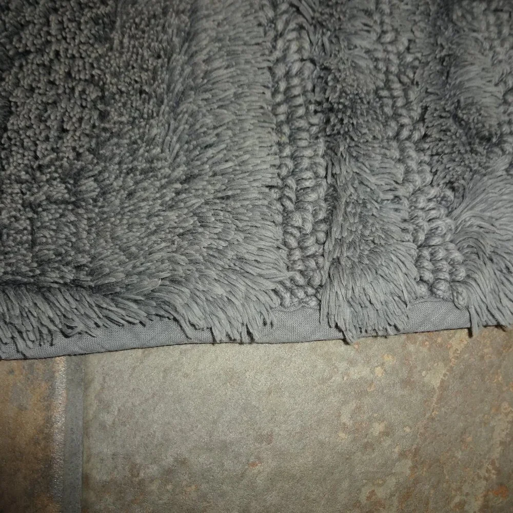 Simply Vera Wang 100% Combed Cotton Plush Grey Rug 34 x 20